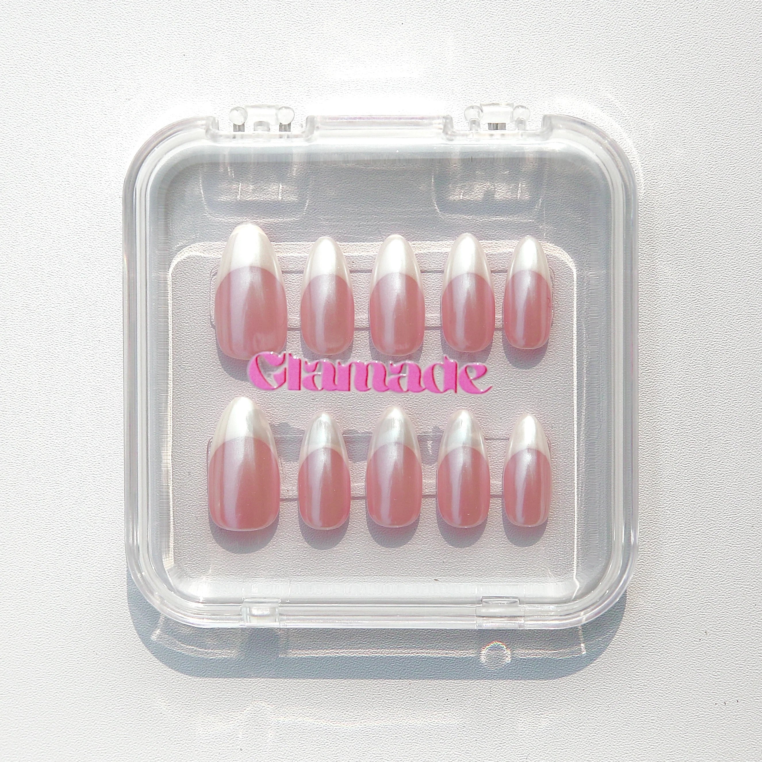 Glamade Signature