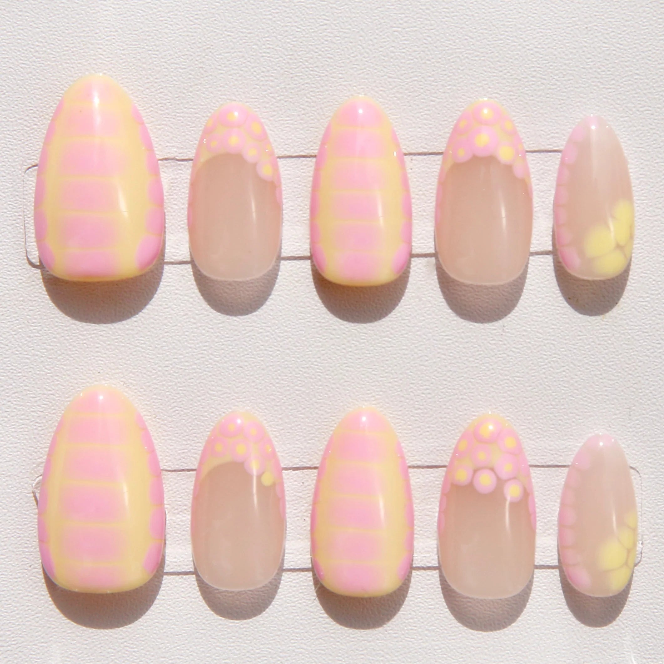 Peach Paloma